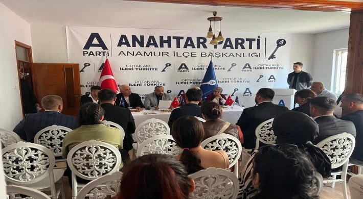 Anahtar Parti Anamur’da 1. Olağan Kongresini Gerçekleştirdi, Mustafa Kemal Aslan Güven Tazeledi