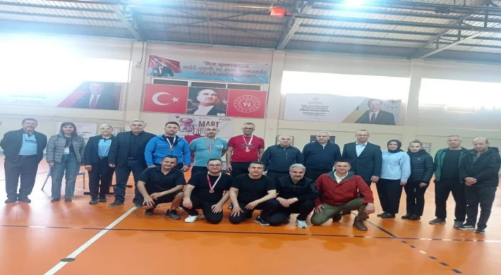 Anamur'da Polis Haftasına Özel Masa Tenisi Turnuvası