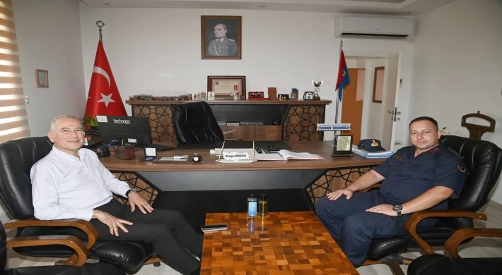 Başkan Deniz'den İlçe Jandarma Komutanı Üsteğmen Hüseyin Özdoğan’a Hayırlı Olsun Ziyareti