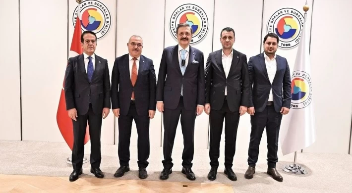 ANTSO Başkanı Mehmet Tuna, TOBB Turizm Meclisi Toplantısına Katıldı