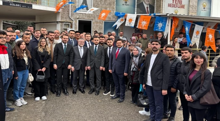 AK Parti Anamur Danışma Meclisi Toplantısı Eski Maliye Bakanı Nurettin Nebati'nin Katılımıyla Coşkulu Atmosferde Gerçekleşti