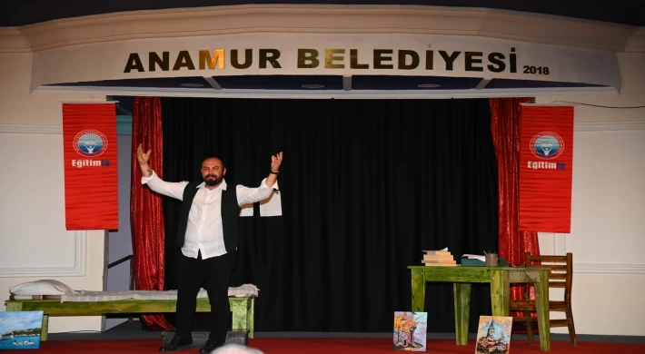 EĞİTİM-İŞ’TEN ANLAMLI ETKİNLİK: NAZIM HİKMET TİYATROSU ANAMUR’DA SAHNELENDİ
