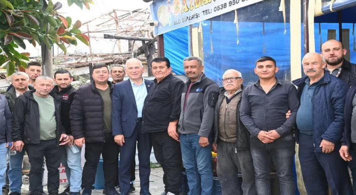 Başkan Durmuş Deniz Sağlık Mahallesi Toplantısında Esnaf ve Vatandaşlarla Buluştu
