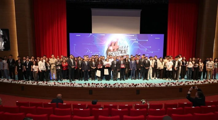 Mersin Üniversitede Milli Teknoloji Zirvesi: “Türkiye Yüzyılı” Vizyonu Gençlerle Buluştu