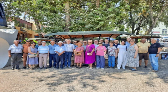 Anamur'da CHP'den İstifalar Devam Ediyor: Bir Grup Üye Basın Açıklamasıyla Ayrılık Kararını Duyurdu