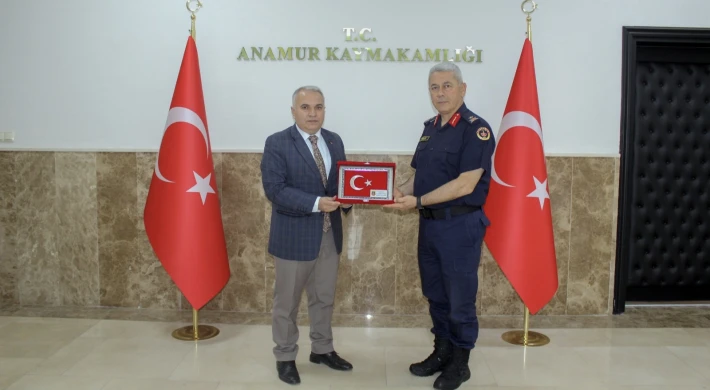 Mersin İl Jandarma Komutanı Tuğgeneral Şinasi Güçlü’den Anamur Kaymakamı Kemal Duru’ya Ziyaret
