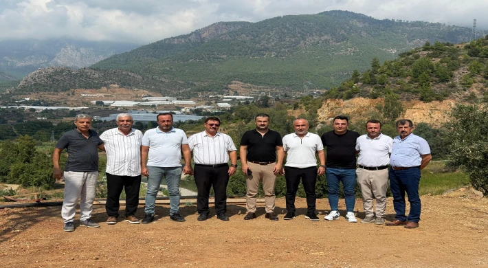 MHP Anamur İlçe Başkanı Mehmet Yayla Evciler Mahallesi’nde vatandaşlarla buluştu