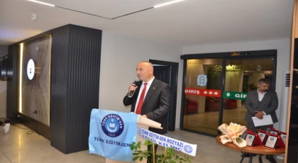 Anamur Türk Eğitim-Sen’den Emekli Öğretmenlere Vefa: Plaket Töreni ve Dayanışma Yemeği Düzenlendi