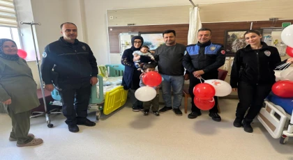 Anamur’da 23 Nisan Coşkusu Hastanedeki Çocuklara Taşındı