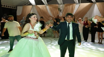 Abdulnasır Aydın'dan Düğün Sonrası Teşekkür Mesajı: "Bu Mutlu Günümüzde Yanımızda Olan Herkese Minnettarız"